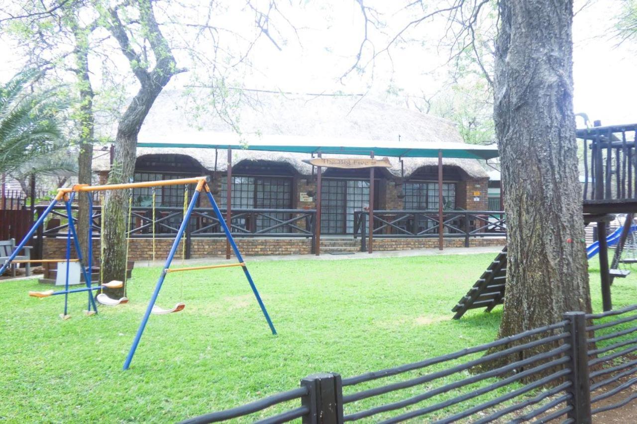 Weltevrede Lodge - Self Catering Houses Marloth Park Kültér fotó