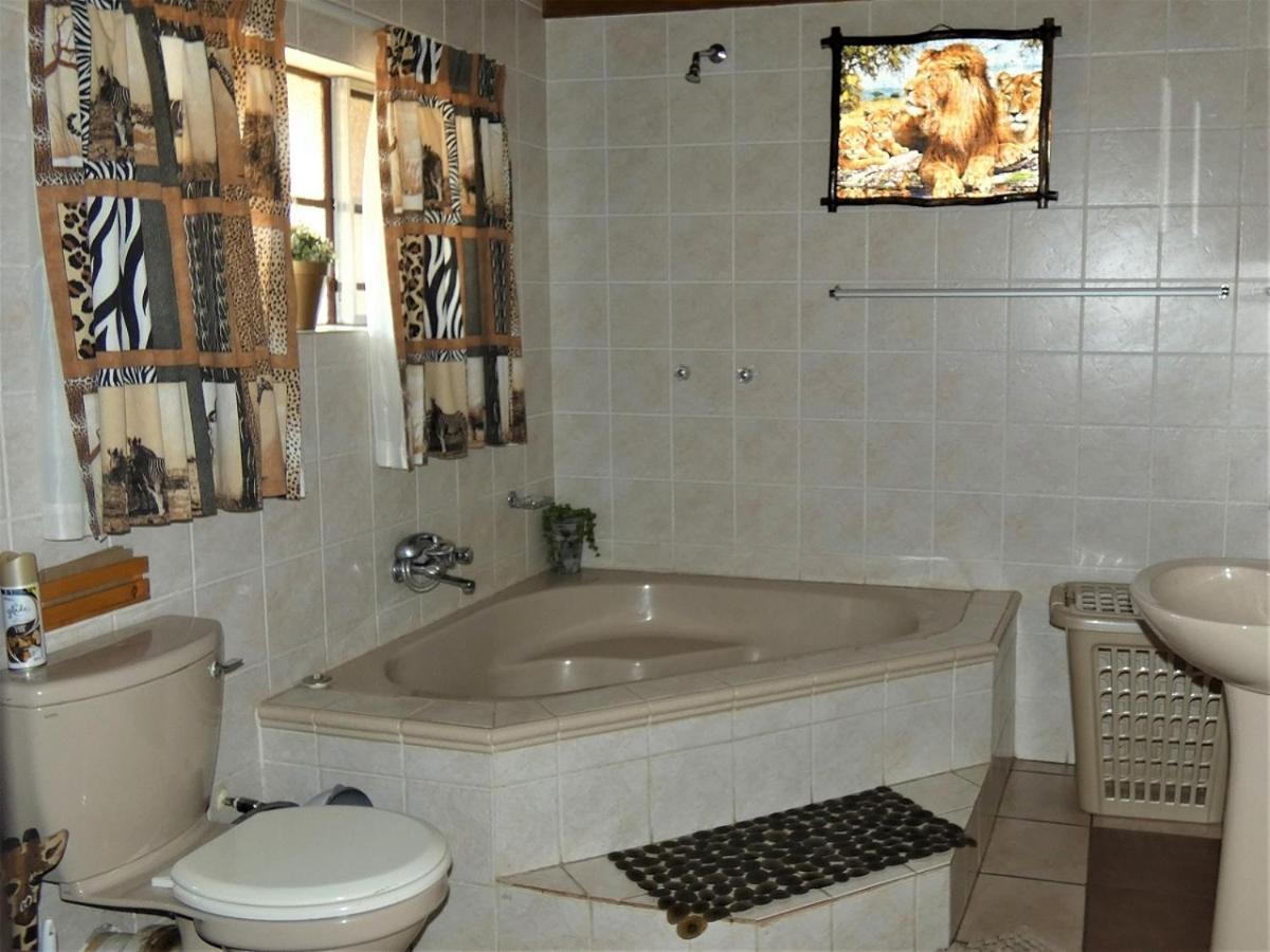 Weltevrede Lodge - Self Catering Houses Marloth Park Kültér fotó
